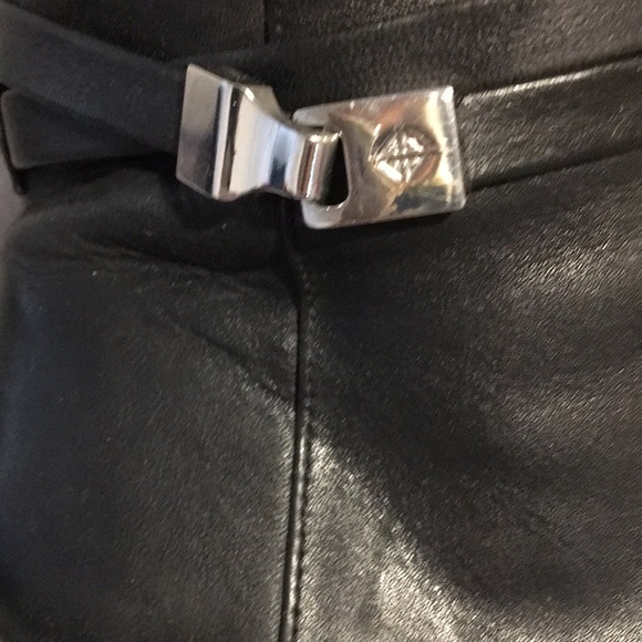 Antonio Melani women’s Black leather heeled boots - Picture 2 of 9